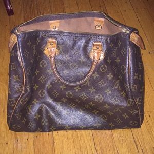 Authentic Louis Vuitton Speedy